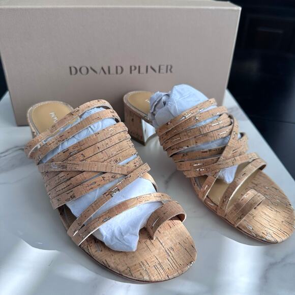 Donald Pliner Women's Strappy Slip On High Heel Sandals Size 9.5 M (MSRP $198) - Picture 2 of 7